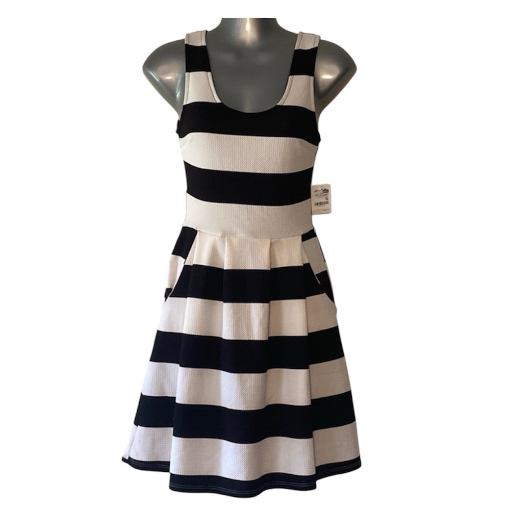 Charlotte Russe Black & White Striped Skater Dress NWT Extra Small